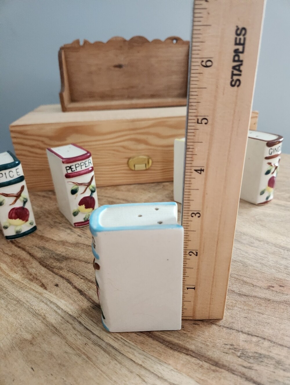 Vintage Ceramic Book Shaped Spice Jar Set with Wooden Rack - Incomplete Set - Picture 12 of 16